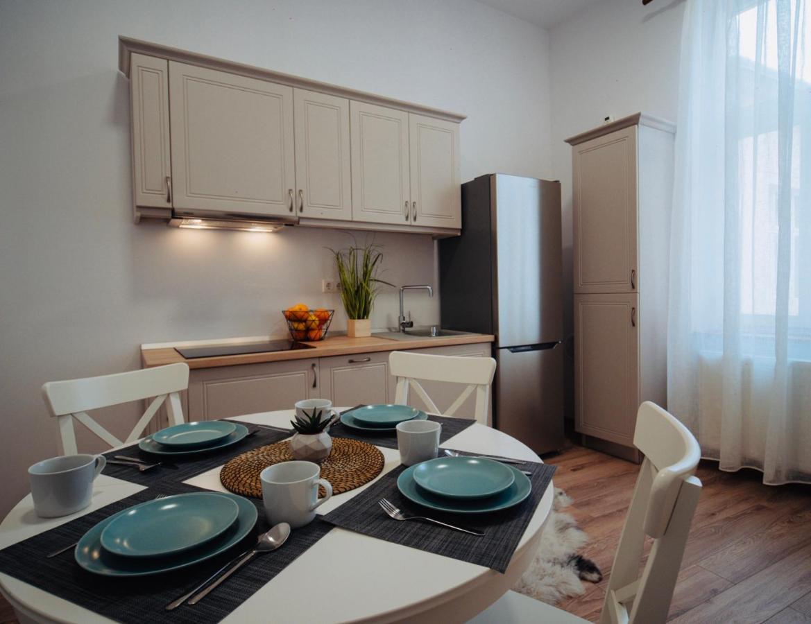 Zakarias Apartments Miercurea Ciuc Buitenkant foto